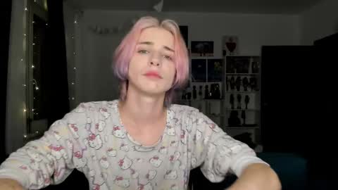 kira online show from November 2, 7:27 pm