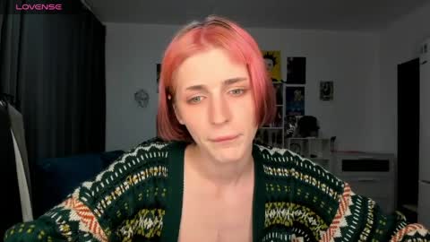 kira online show from March 26, 8:36 pm