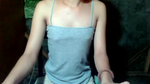 Snapshot of sweet_polly222 chatting on June 27, 1:50 pm POLLY online show from June 27, 1:50 pm