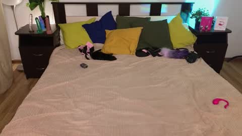 Snapshot of sweet_possum chatting on September 14, 2:54 am Tasya online show from September 14, 2:54 am