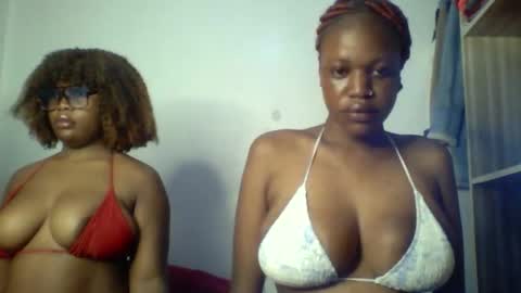 Snapshot of sweet_rayana_ chatting on April 20, 2:14 am sweet rayana online show from April 20, 2:14 am