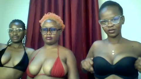 Snapshot of sweet_rayana_ chatting on June 29, 5:14 am sweet rayana online show from June 29, 5:14 am