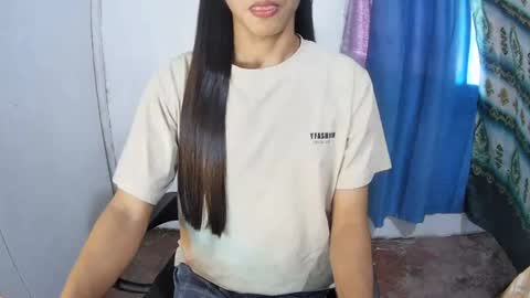 Snapshot of sweet_reyan2003 chatting on June 13, 6:33 am REYAN online show from June 13, 6:33 am