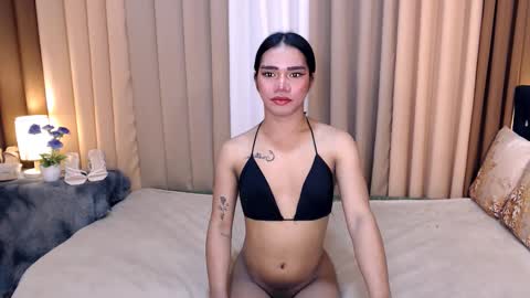 sweet_sabrina12 online show from January 6, 2:48 am