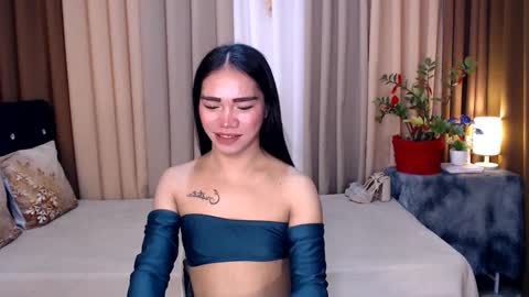 sweet_sabrina12 online show from January 8, 3:29 am