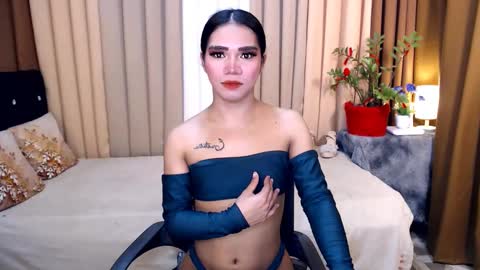 sweet_sabrina12 online show from January 22, 4:34 am
