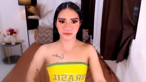 sweet_sabrina12 online show from February 3, 4:46 am