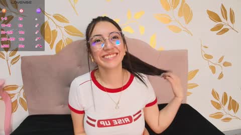 Sammy Lauren online show from February 4, 3:33 am