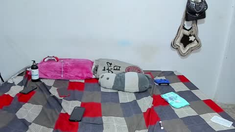 Snapshot of sweet_sensations3 chatting on December 12, 7:52 am sweet_sensations3 online show from December 12, 7:52 am