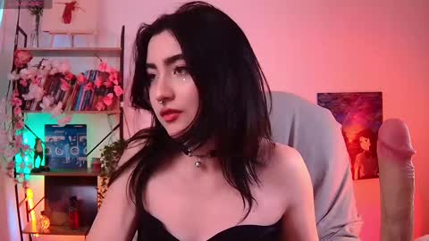 Snapshot of sweet_shena chatting on May 18, 2:23 pm Shena online show from May 18, 2:23 pm