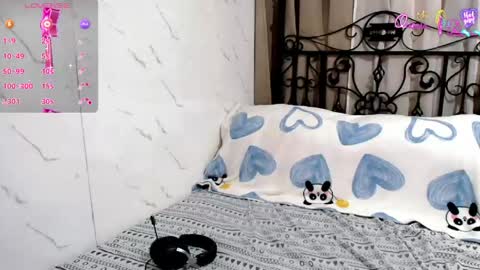 Snapshot of sweet_sirenxx chatting on April 21, 7:58 am Leah online show from April 21, 7:58 am