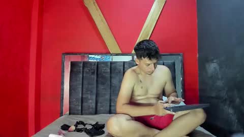 sweet_sofi20 online show from November 10, 1:10 pm