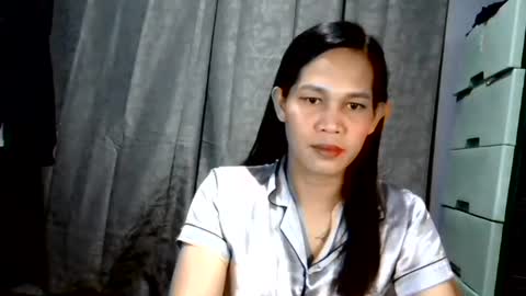 Snapshot of sweet_squirtxxxx chatting on July 10, 4:53 pm HI IM MONA AND IM YOUR NEXT WIFE online show from July 10, 4:53 pm