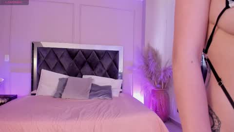 tamy  online show from October 25, 7:41 pm