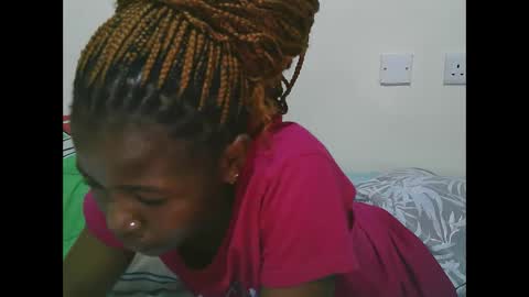 Tatty online show from March 1, 6:11 pm