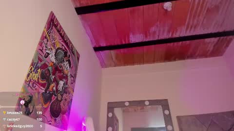 Snapshot of sweet_tiiina chatting on June 24, 8:08 pm online show from June 24, 8:08 pm