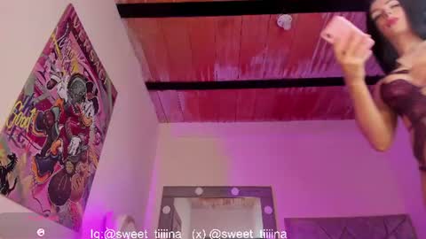 Snapshot of sweet_tiiina chatting on July 9, 11:20 pm online show from July 9, 11:20 pm