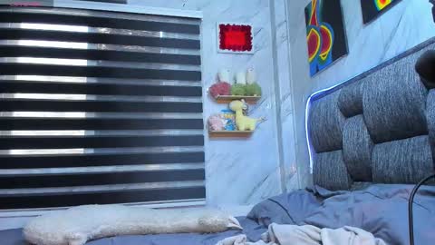 Isabella online show from November 9, 9:02 pm