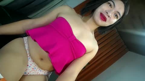 Snapshot of sweet_trexie chatting on April 16, 11:07 pm sweet_trexie online show from April 16, 11:07 pm