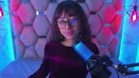 sweet_venus4 online show from February 20, 2:24 pm