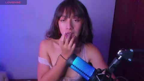 sweet_venus4 online show from March 5, 5:29 pm