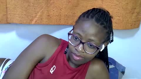 sweet_zarah online show from March 17, 4:43 pm