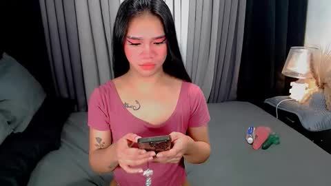 bea takashi  online show from January 15, 9:03 am