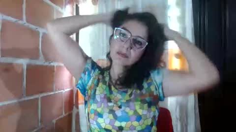Snapshot of sweetaddiction_wa chatting on May 10, 7:08 pm ANYELA online show from May 10, 7:08 pm