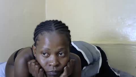 LIANAH online show from February 6, 6:35 pm