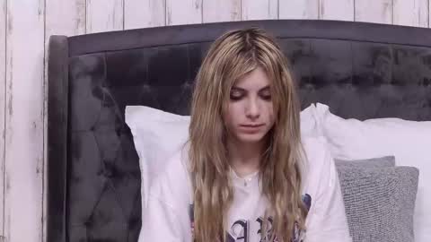 Anisia online show from September 15, 10:15 am