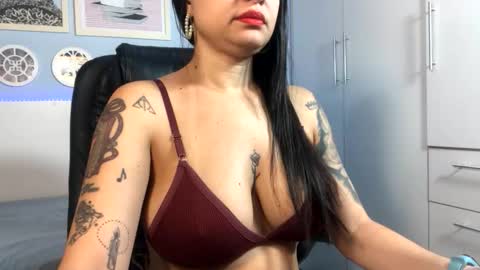 Anitta online show from February 24, 2:15 pm