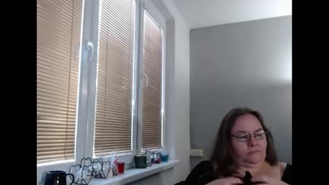 Sweetboobs85h online show from March 10, 2:16 pm