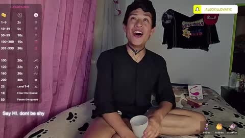 Snapshot of sweetc4meron chatting on December 9, 12:23 am Cameron Alejandro online show from December 9, 12:23 am