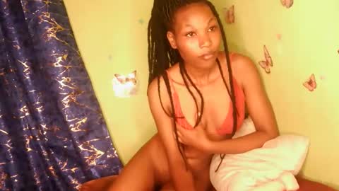 sweetcandy910 online show from March 2, 7:10 pm