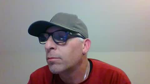 sweetcream5107 online show from April 6, 3:37 am