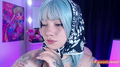Snapshot of sweetcrime chatting on October 20, 5:19 am       Independent model online show from October 20, 5:19 am