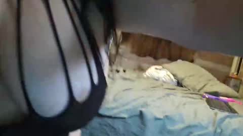 kandy online show from January 10, 12:01 am