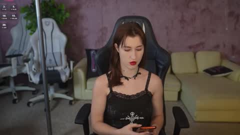 Amelia online show from October 17, 6:43 pm