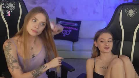 Amelia online show from November 13, 3:55 pm