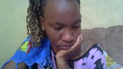 sweetdiva2012 online show from January 16, 5:21 am