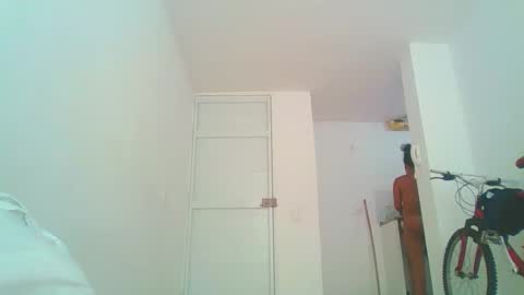 Snapshot of sweetdoll6 chatting on April 5, 1:08 pm Sweet Doll online show from April 5, 1:08 pm