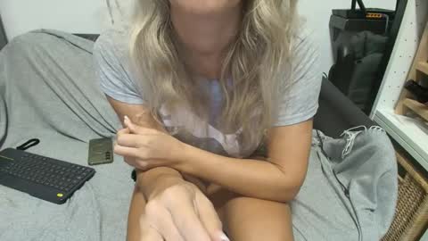 Sweet Dyzy online show from November 4, 7:40 am