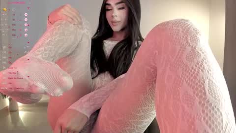 Bella online show from February 1, 7:56 pm