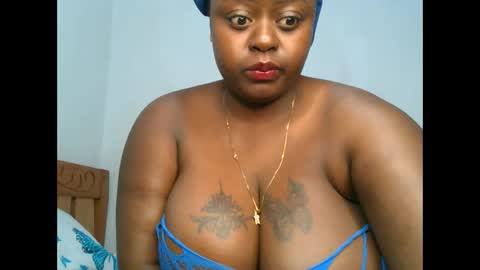 sweetest_snack online show from November 28, 1:30 am