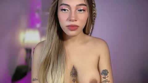 Snapshot of sweetestnightmare1 chatting on January 15, 11:15 am Cassandra online show from January 15, 11:15 am