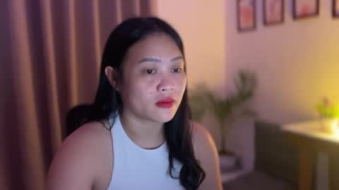 Snapshot of sweetestsmile_ chatting on February 22, 3:29 am Khaye online show from February 22, 3:29 am