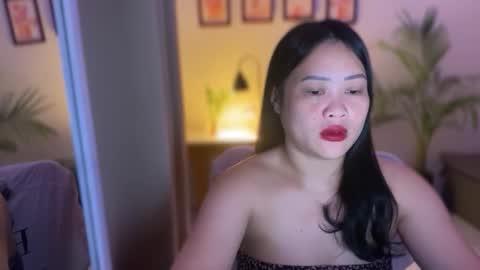 Snapshot of sweetestsmile_ chatting on February 24, 1:14 am Khaye online show from February 24, 1:14 am