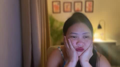 Snapshot of sweetestsmile_ chatting on March 10, 6:51 am Khaye online show from March 10, 6:51 am