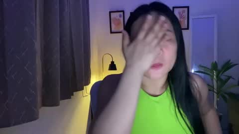 Snapshot of sweetestsmile_ chatting on May 24, 2:27 am Khaye online show from May 24, 2:27 am