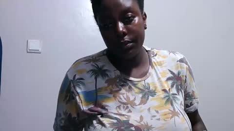Snapshot of sweetgal11 chatting on April 29, 8:15 pm sweetgal11 online show from April 29, 8:15 pm